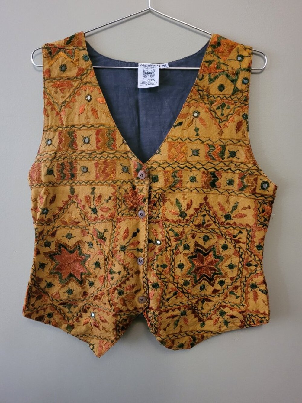 Papillon Blanc Embroidered Floral Vest